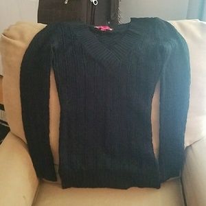 Cute Black V-Neck Sweater